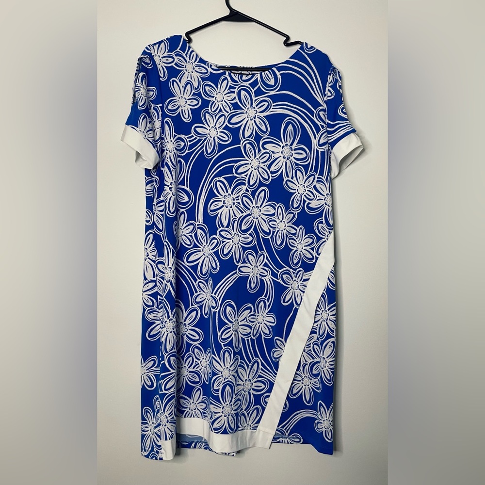 Rodan XL Split Sleeve Flower Dress NWOT